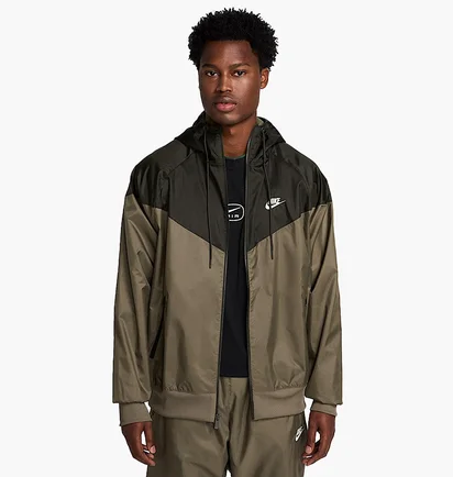 Ветровка мужская Nike Wvn Lnd Wr Hd Jkt Olive DA0001-222
