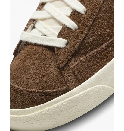 Кросівки жіночі Nike Blazer Mid 77 Vintage Shoes Brown DV7006-200
