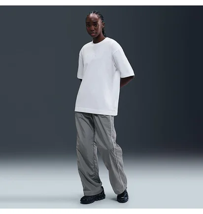 Футболка женская Nike Luxe Relax White HV4957-100
