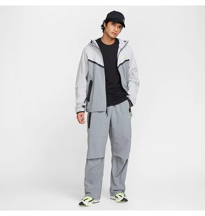 Спортивний костюм чоловічий Nike Tech Windrunner Grey HV6514-065__HV6515-065