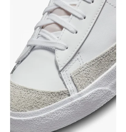 Кросівки чоловічі Nike Blazer Mid 77 Vintage Casual Shoes White Bq6806-122