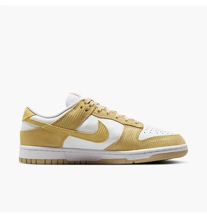 Кроссовки женские Nike Dunk Low Yellow/White FN7167-700