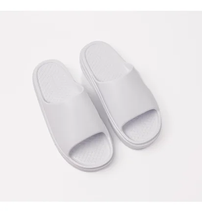 Тапочки унісекс Converse Essential White A12173C