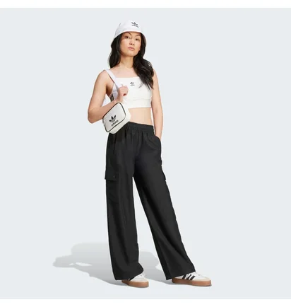 Штани жіночі Adidas Essentials Woven Cargo Pants Black IX9974