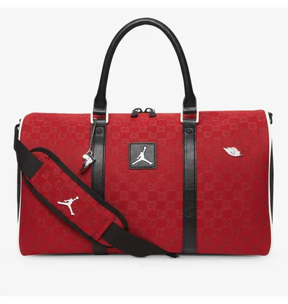 Сумка унисекс Air Jordan Monogram Duffle Bag (25L) Red MA0759-H15