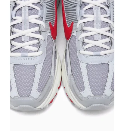 Кроссовки мужские Nike Zoom Vomero 5 Grey IQ6589-001