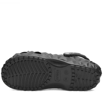 Тапочки чоловічі CROCS Classic Geometric Clog Black 209563-001