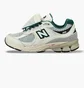 Кросівки чоловічі New Balance 2002R Shoes Beige M2002Rvd