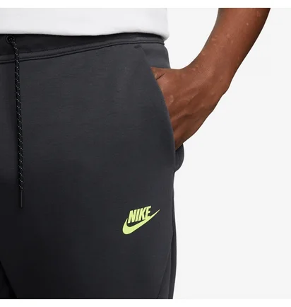 Штани чоловічі Nike Sportswear Tech Fleece Joggers Grey DV0538-060