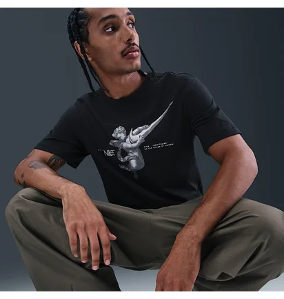 Футболка чоловіча Nike Sportswear Wings City T-Shirt Black HV0172-010