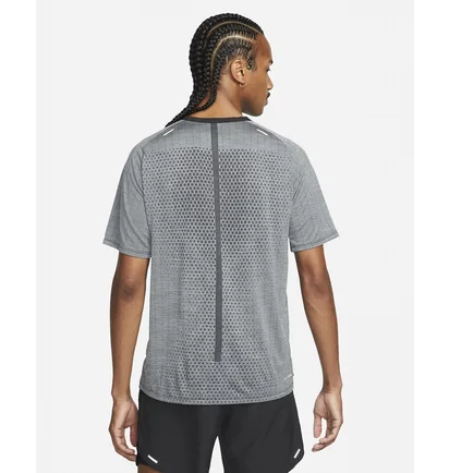 Футболка мужская Nike Dri-Fit Adv Techknit Ultra Grey Dm4753-010