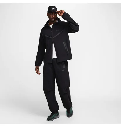 Спортивный костюм мужской Nike Tech Woven Black HM7151-010__HM8241-010