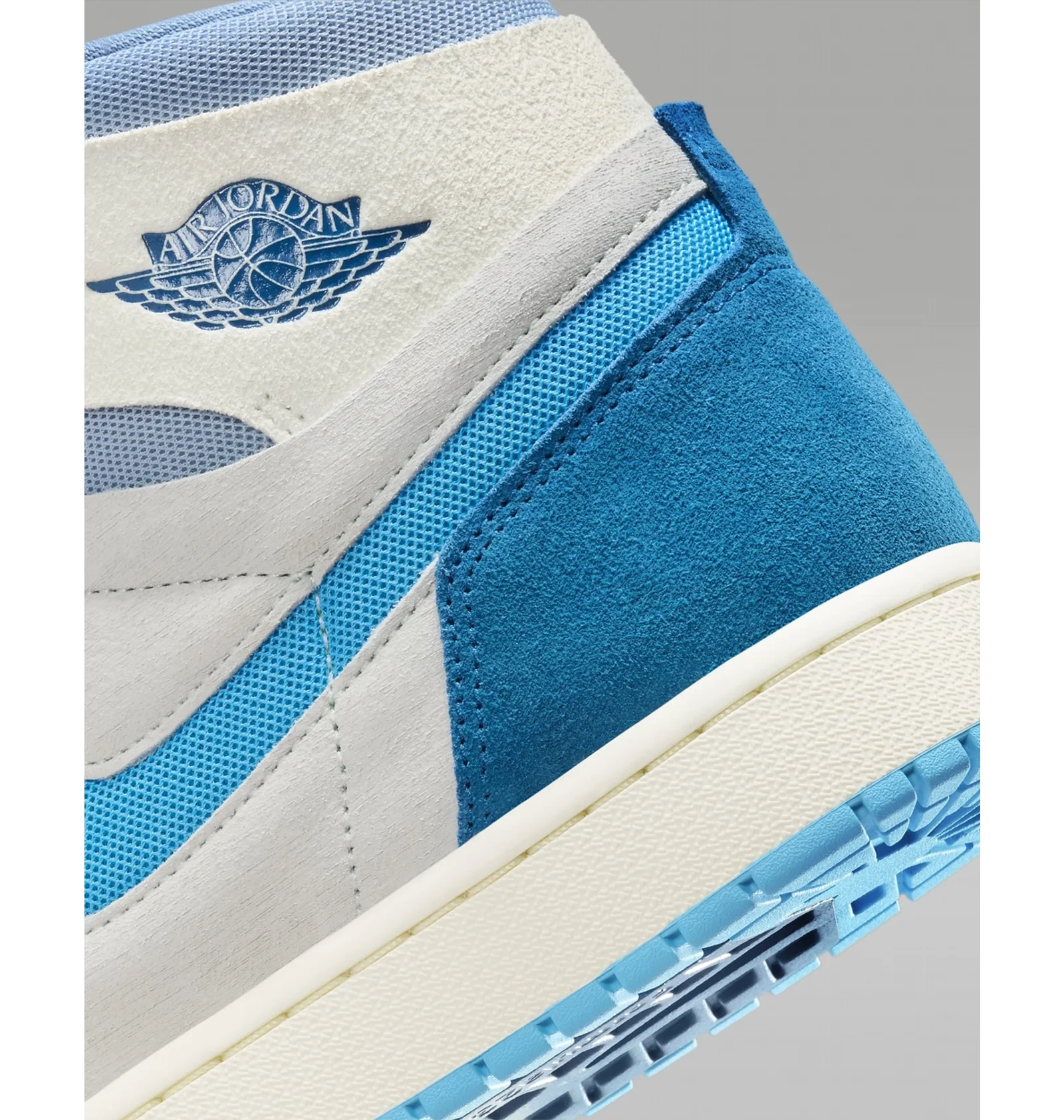 ᐉ Кроссовки мужские Air Jordan 1 Zoom Cmft 2 Shoes White/Light