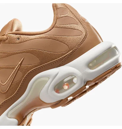 Кроссовки женские Nike Air Max Plus Brown FZ8815-200
