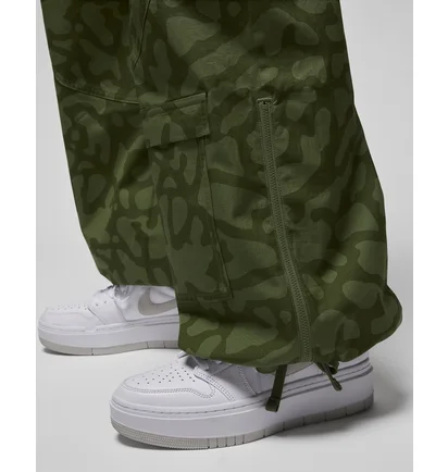 Штаны женские Air Jordan Chicago Pants Green FD7212-340