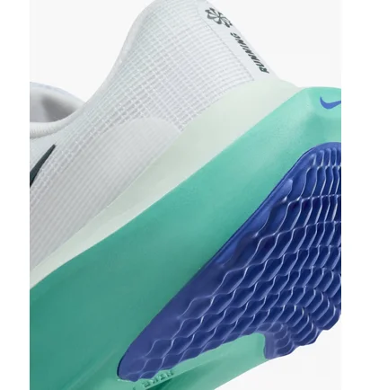 Кросівки жіночі Nike Zoom Fly 5 Road Running Shoes White DM8974-101