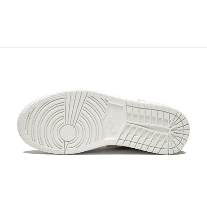 Кроссовки мужские Air Jordan 1 Retro High Og White 555088-160