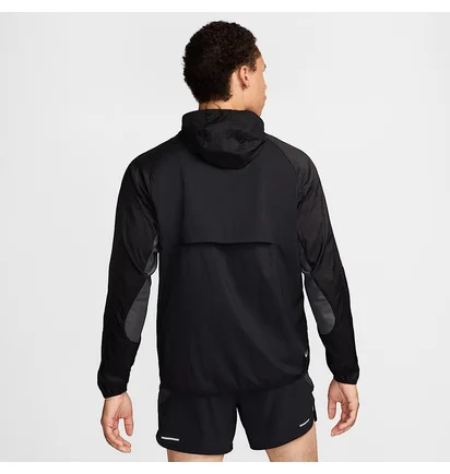 Вітровка чоловіча Nike Trail Aireez Black FN4002-010
