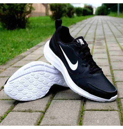 Кросівки чоловічі Nike Todos Black BQ3198-002