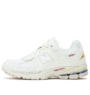 Кроссовки унисекс New Balance Protection Pack 2002R Beige M2002RDC