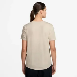 Футболка женская Adidas Sportswear Club Short-Sleeve T-Shirt Beige IB2447-104