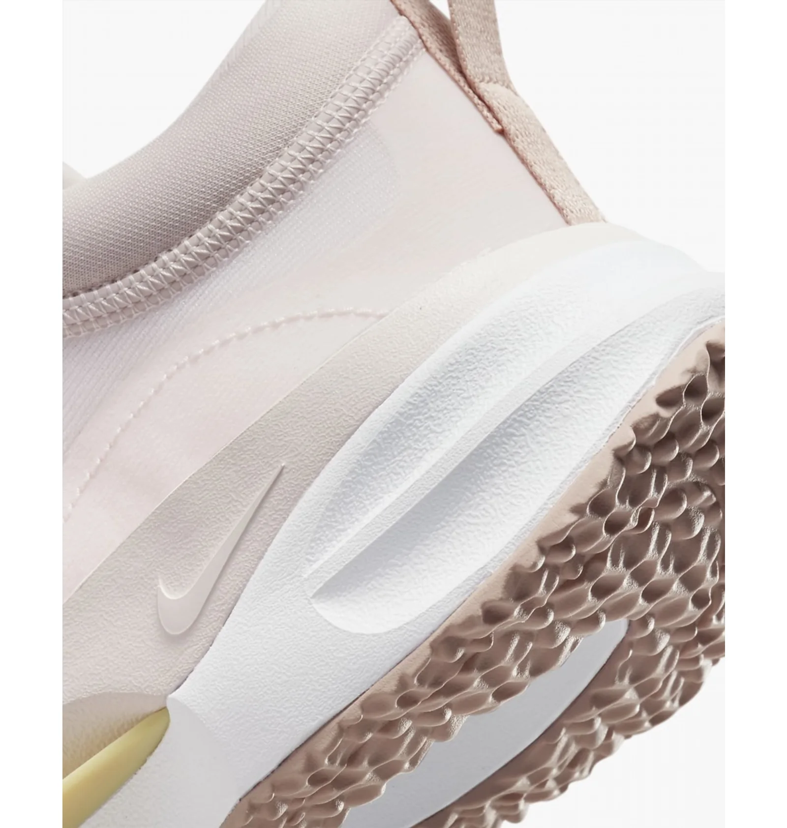 ᐉ Кросівки жіночі Nike Spark Peach Dj6945-600 - придбати в