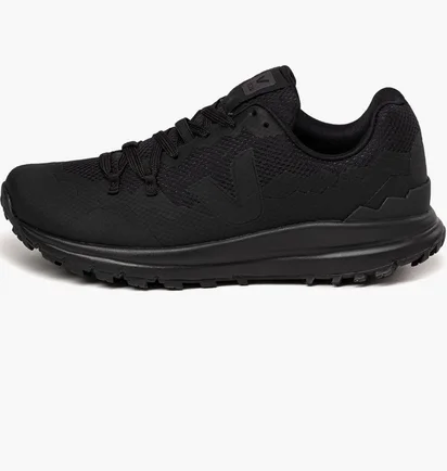 Кроссовки унисекс Veja Fitz Roy Black FT1803771B