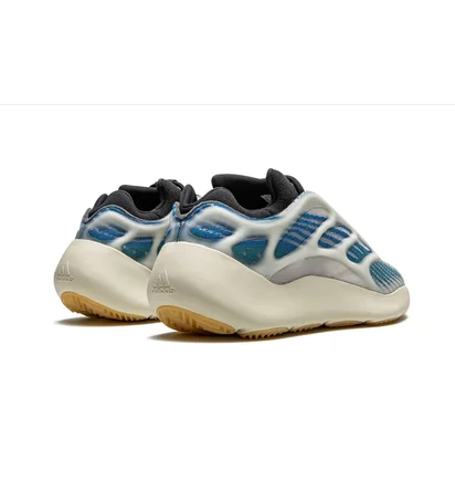 Кроссовки мужские Adidas Yeezy 700 V3 Beige/Blue GY0260