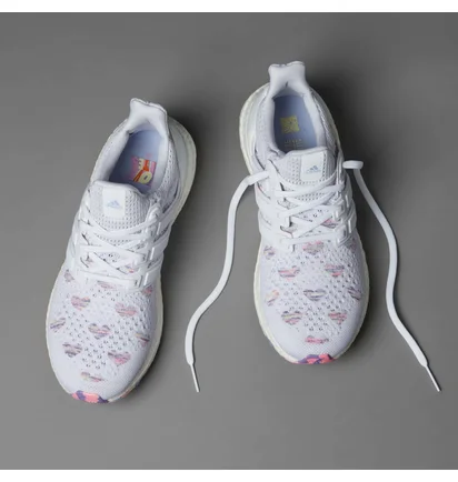 Кросівки жіночі Adidas Ultraboost 1.0 White Hq3857