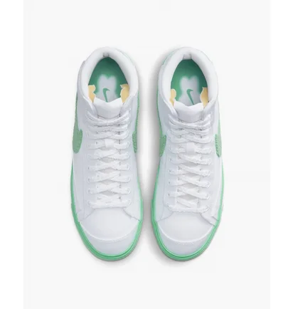 Кросівки жіночі Nike Blazer Mid 77 Shoes White FJ4547-100