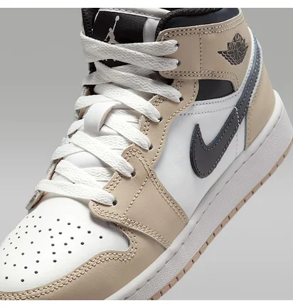 Кросівки дитячі Air Jordan 1 Mid Beige/White DQ8423-153