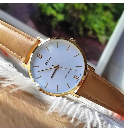 Часы женские Casio Timeless Collection LTP-VT01GL-7B