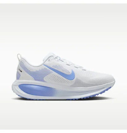 Кросівки жіночі Nike Vomero 18 WomenS Road Running Shoes (Extra Wide) White/Blue IF0515-104