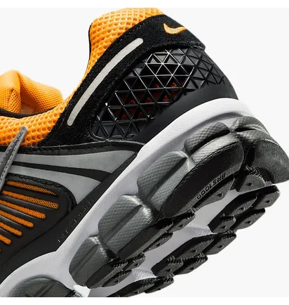 Кросівки чоловічі Nike Zoom Vomero 5 Black/Orange IF6211-700