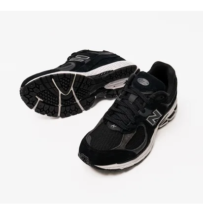 Кроссовки мужские New Balance 2002R Black Nbm2002Rbk