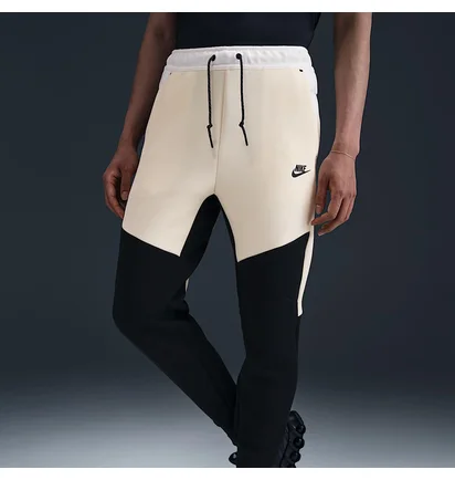 Спортивный костюм мужской Nike Sportswear Tech Fleece Windrunner Beige/Black HV0949-114__HV0959-114