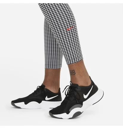 Лосины женские Nike Dri-Fit White/Black DD4563-100