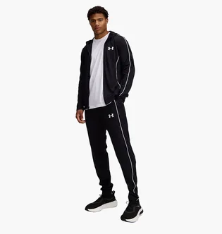 Спортивный костюм мужской Under Armour Emea Tracksuit Novelty Black 1390152-001