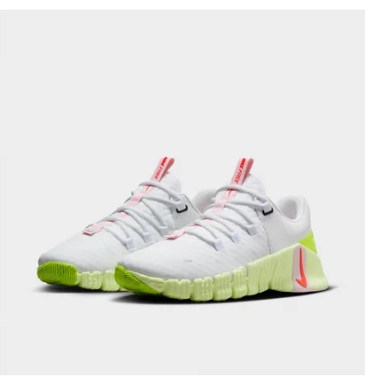 Кроссовки женские Nike Free Metcon 5 Training Shoes White DV3950-104