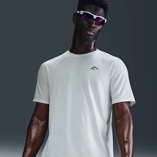 Футболка мужская Nike Solar Chase Dri-Fit Adv White HJ3580-121
