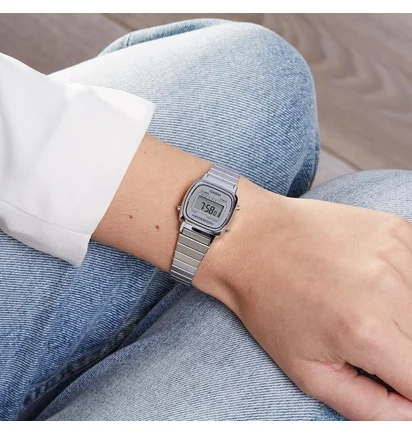 Часы женские Casio Vintage Digital LA670WEA-7E