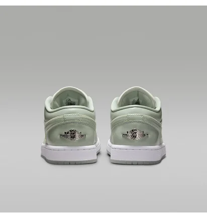 Кросівки жіночі Air Jordan Air 1 Low Se Green HF4078-100