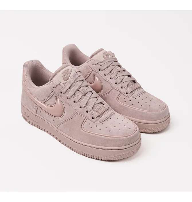 ᐉ Кросівки жіночі Nike Air Force 1 07 Pink HV4406-601 - придбати