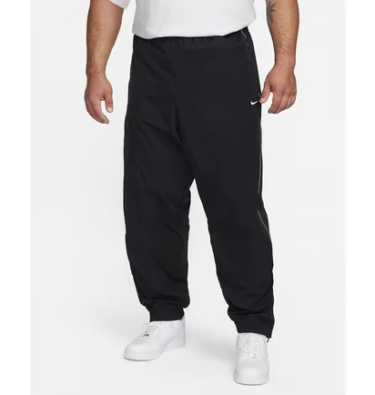 Штани чоловічі Nike Solo Swoosh MenS Track Pants Black FB8620-010