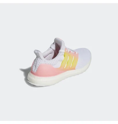 Кроссовки женские Adidas Ultraboost Dna 5.0 Shoes Grey/Pink Gv8731