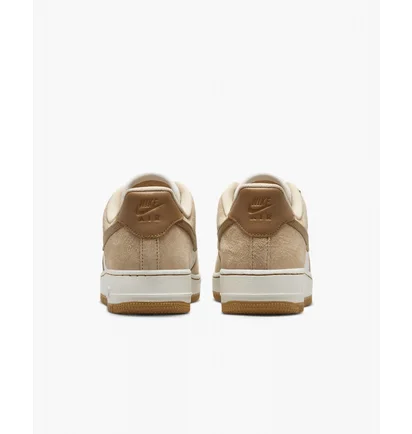 Кросівки жіночі Nike Air Force 1 Lxx Brown DX1193-200