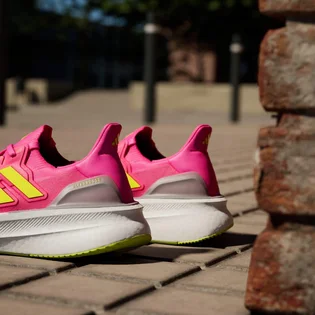 Кроссовки женские Adidas Ultraboost 5 Pink ID8844