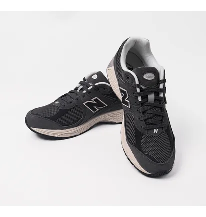 Кроссовки мужские New Balance 2002R Grey M2002RFL