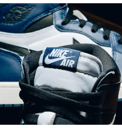 Кроссовки мужские Air Jordan 1 Retro High Og Blue/White DZ5485-401