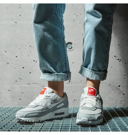 Кроссовки женские Nike Air Max 90 Grey DJ1494-001